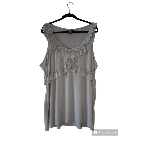 Lane Bryant Womens Size 26/28 Gray Sleeveless Top Ruffle Pleating - Picture 1 of 5